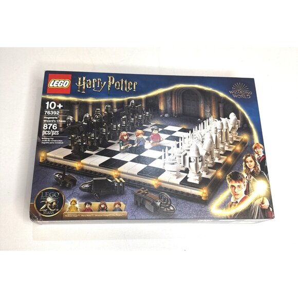 LEGO Harry Potter: Hogwarts Wizard's Chess (76392) - Picture 1 of 2